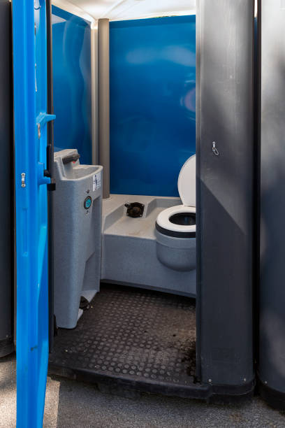 Best High-end porta potty rental  in Iyanbito, NM